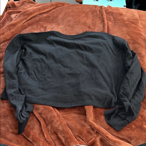 Vans Black Crop Long Sleeve with Rose Graphic - Picture 2 of 6